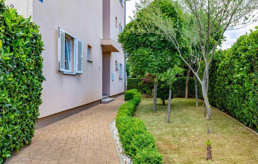 Apartments Dunja Малинска Екстериор снимка