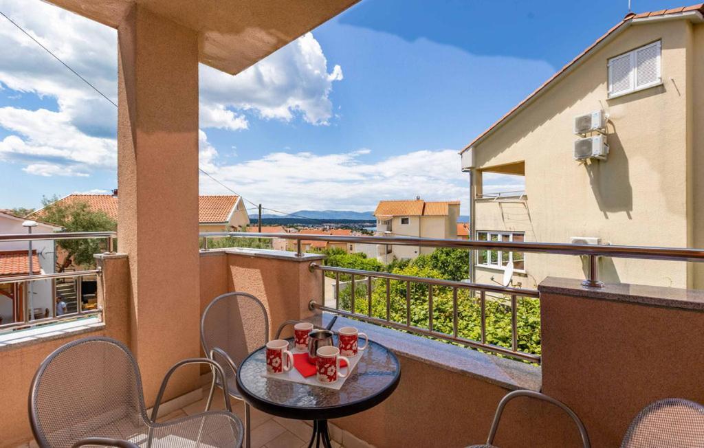 Apartments Dunja Малинска Екстериор снимка