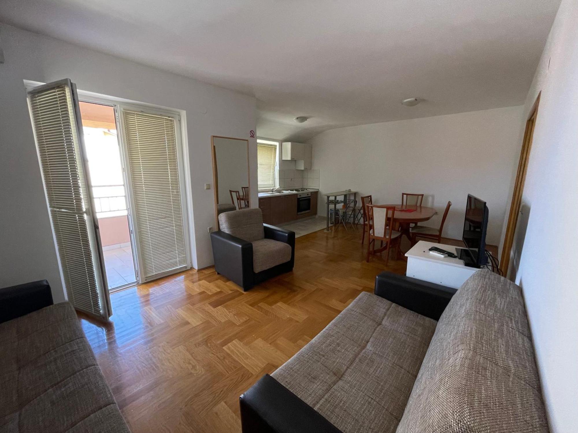 Apartments Dunja Малинска Екстериор снимка