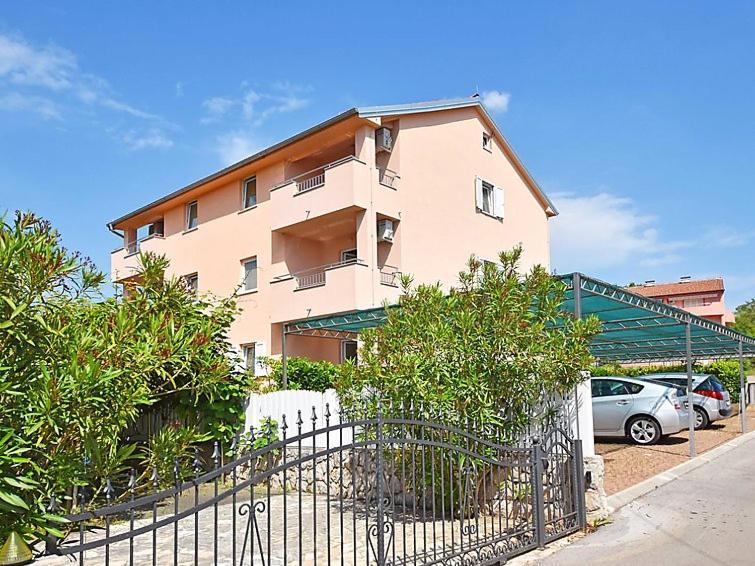 Apartments Dunja Малинска Екстериор снимка